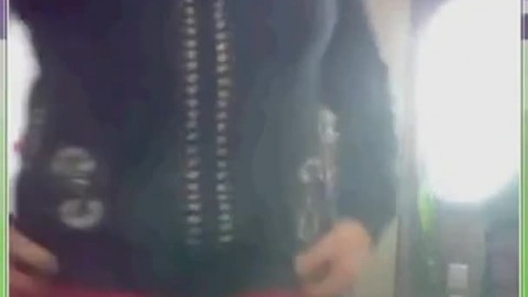 Vieille montre son cul - Une webcam française avec une granny amateur