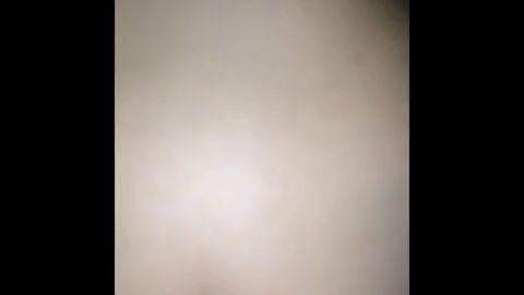 Amateur girlfriend squirts and gets a facial