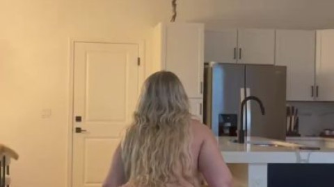 spogliata per casa