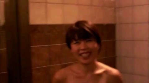 Sexy Japanese Girl in a Love Hotel - Amateur Asian Milf