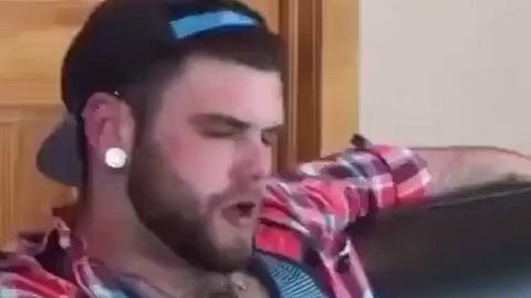 Straight Guy Gets Serviced by a Daddy