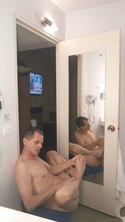self footjob toejober