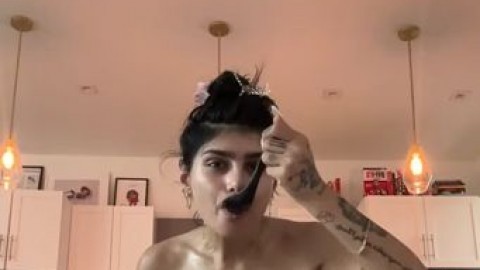 mia khalifa smoking topless reddit best porn