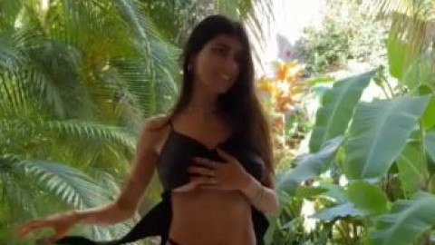 mia khalifa upskirt striptease