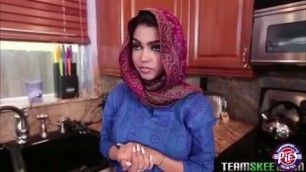 Exotic brunette with a head scarf knows how to suck dick like a pornstar pretty dirty