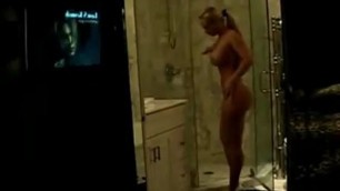 Amateur Makayla Austin in the Shower